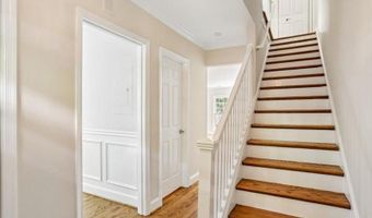 3217 SUTTON Pl NW A, Washington, DC 20016