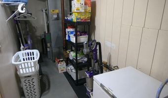 1006 Falkirk Rd, Alma, MI 48801