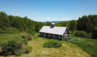 310 Sky View Ln, Barnet, VT 05821