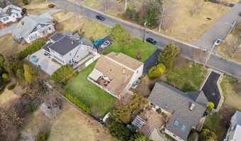 153 S Bayview Ave, Amityville, NY 11701