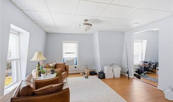 14 Garfield Ave, East Providence, RI 02916