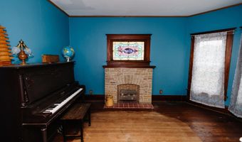1002 A St, Aurora, NE 68818