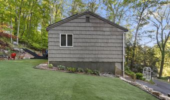 30 Marldon Rd, Danbury, CT 06804