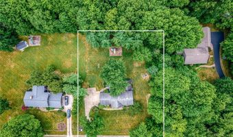 390 Willard Rd, Aurora, OH 44202