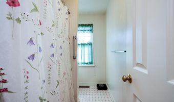 142 PRIMROSE Ln, Reading, PA 19610