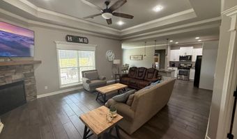 3903 Hampton Dr, Benton, AR 72019
