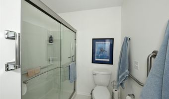 194 Kensington Ct, Aurora, OH 44202
