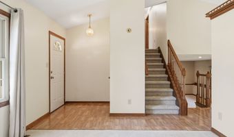 8768 Meadowridge Ln, Indianapolis, IN 46217