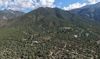 Robertos Lane, Arroyo Seco, NM 87514