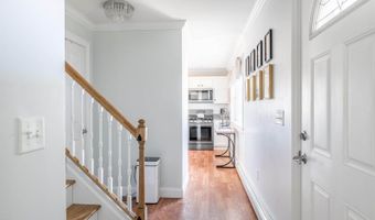 123 Lasalle Dr, Bangor, ME 04401