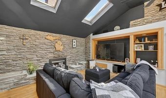 16244 Philomene Blvd, Allen Park, MI 48101