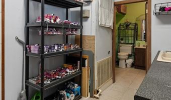 211 Main St, Hopkinton, RI 02804