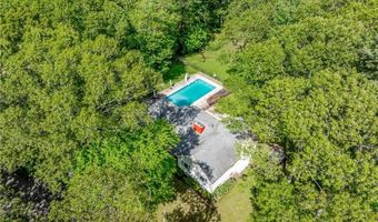 8 Westgate Rd, Cumberland, RI 02864