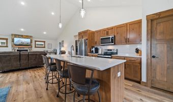 1515 Geneva Rd NE, Alexandria, MN 56308