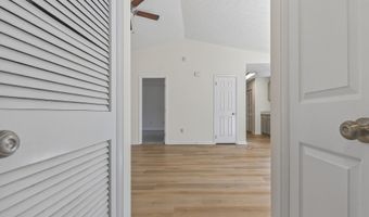 545 Roberts Rd, Athens, GA 30606