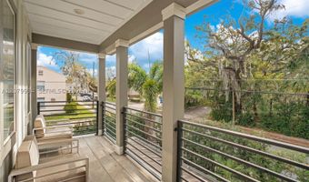 555 Peachtree Rd, Orlando, FL 32804