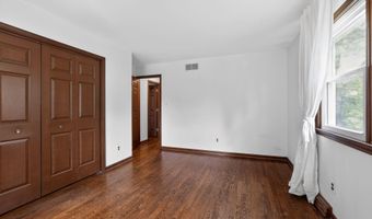 6 DONNA Dr, Bear, DE 19701