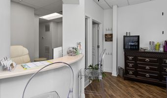 10 S Main St, Allentown, NJ 08501