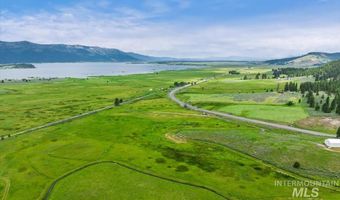 11 Stonebraker Ln, Cascade, ID 83611