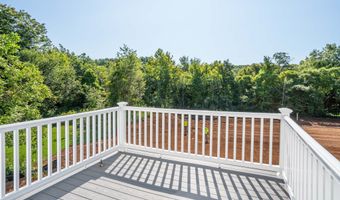 927 High Rd, Berlin, CT 06037