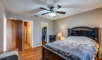 300 County Road 324, Adkins, TX 78101