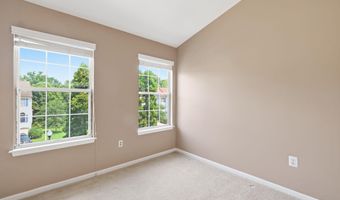 7827 QUILL POINT Dr, Bowie, MD 20720