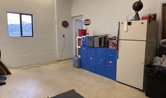 803 W LINCOLNWAY, Cheyenne, WY 82001