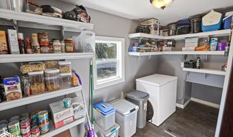 214 6Th Ave E, Albia, IA 52531