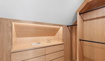 510 Abrahams Path, Amagansett, NY 11930