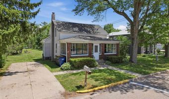 338 N Main St, Amherst, WI 54406