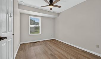 930 Bellestri Dr, Ballwin, MO 63021