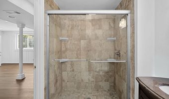 7408 MASONVILLE Dr, Annandale, VA 22003
