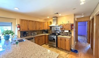 35 College St, Cornwall, CT 06759