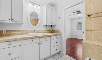 4015 E Horseshoe Ln, Anaheim, CA 92807