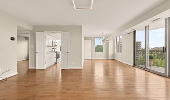 5000 BATTERY Ln 804, Bethesda, MD 20814