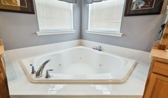 15 Savannah Dr, Barnegat, NJ 08005