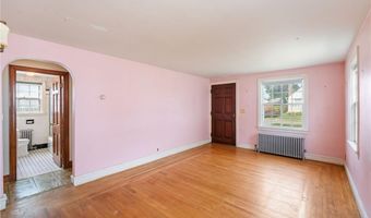 53 Overland Ave, Cranston, RI 02910