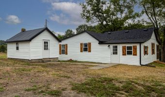 519 State Highway Jj, Aurora, MO 65605