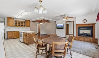 510 W Richway Dr, Albert Lea, MN 56007
