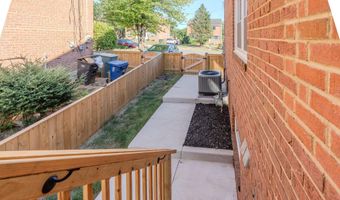 57 GARDEN Dr, Alexandria, VA 22304