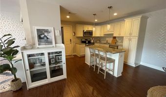 60 Saw Mill Dr 303, North Kingstown, RI 02852