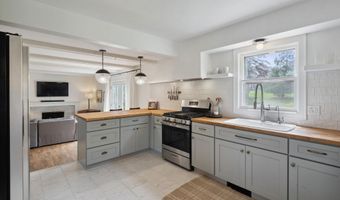 715 Marbury Dr SE, Ada, MI 49301