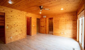 332 Allan St, Allison, IA 50602