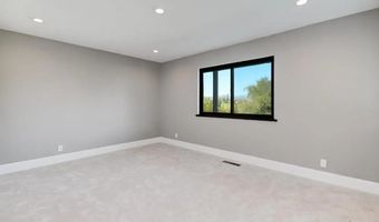 1080 Landavo Rancho Rd, Escondido, CA 92027