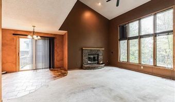 6038 Falcon Ridge Trl, Apple Valley, MN 55124