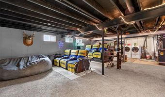 693 Rustic Valley Dr, Ballwin, MO 63021