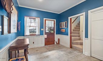 112 Swallow Dr, Brandon, MS 39047
