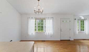 56 Pembroke Rd APT 11, Danbury, CT 06811