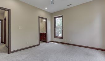 20 Forrests Edge Ct, Indianapolis, IN 46227