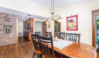 26 Skyview Ter, Bristol, CT 06010